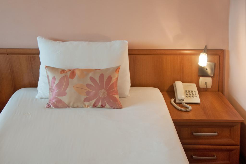 Hotel Real Plowdiw Zimmer foto