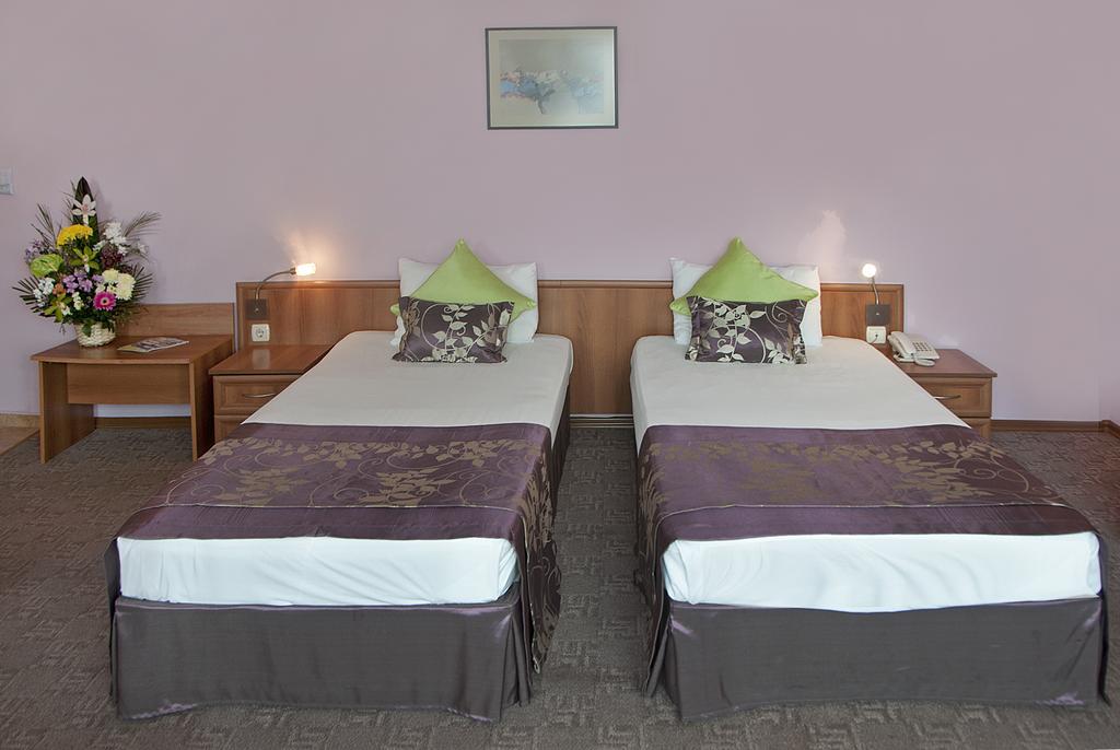 Hotel Real Plowdiw Zimmer foto