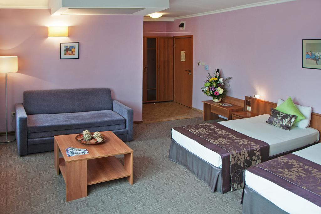 Hotel Real Plowdiw Zimmer foto