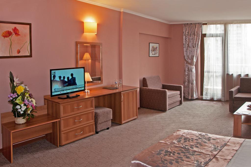 Hotel Real Plowdiw Zimmer foto